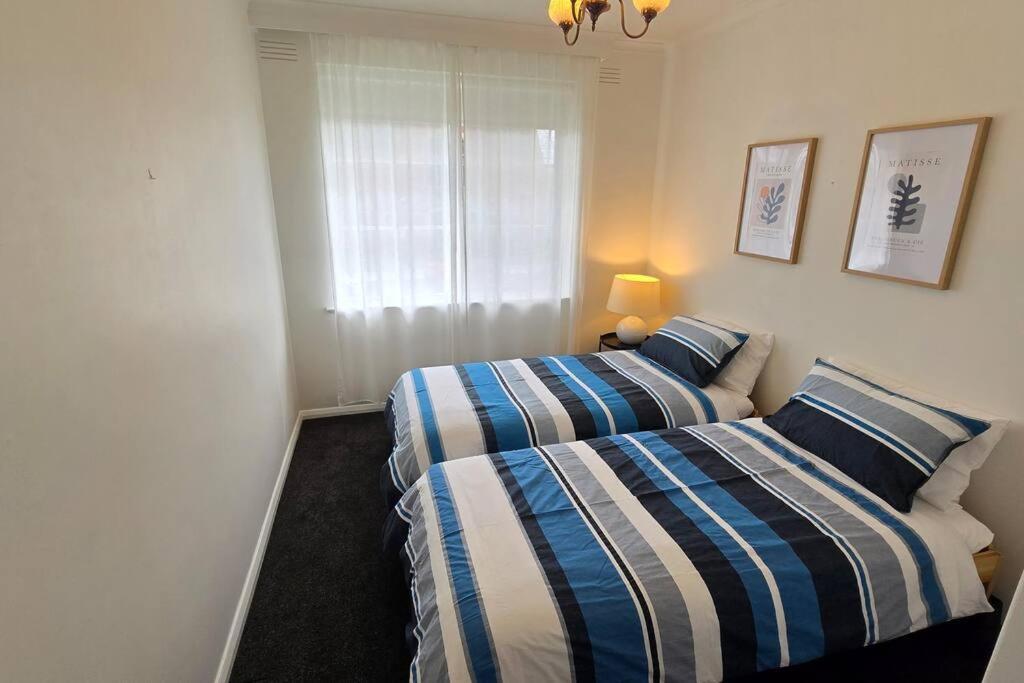 Elsternwick Easy Living - 2 Bedroom Sleeping 4 Melbourne Dış mekan fotoğraf